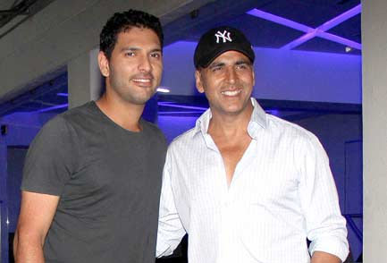 cricketer yuvraj singh,akshay kumar,bio pic,ms dhoni,sachin tendulkar,yuvraj singh condition  తన బయోపిక్‌ కి క్రికెటర్ కండీషన్..! 